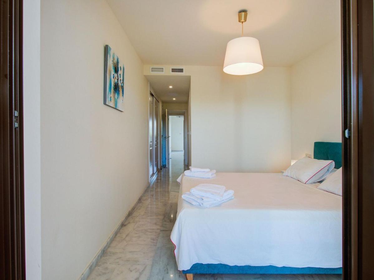 Spacious Apartment In San Roque With Swimming Pool Luaran gambar